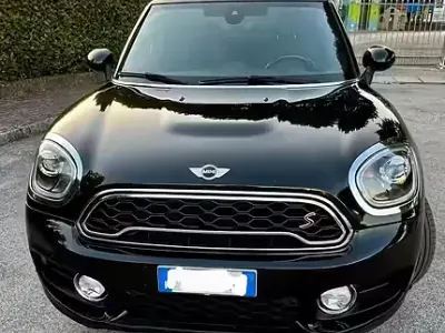 Usata Mini Countryman 190 CV (139 kW) 2017 Nero SUV