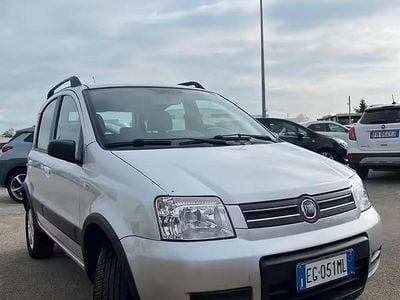 Second-hand Fiat Panda 4x4 Climbing 69 CP (50 kW) 2011 Gri Hatchback