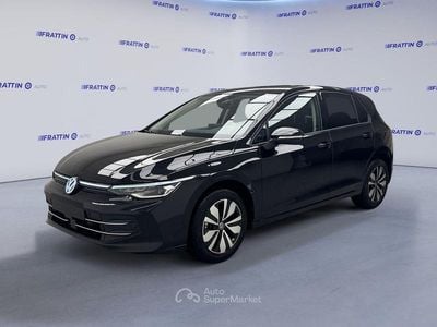 Usata VW Golf VIII Life 116 CV (85 kW) 2025 Nero Utilitaria