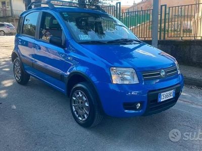 Usata Fiat Panda 4x4 2004 Blu Utilitaria