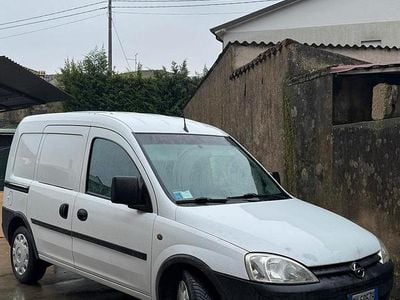 Usata Opel Combo 75 CV (55 kW) 2006 Bianco Monovolume