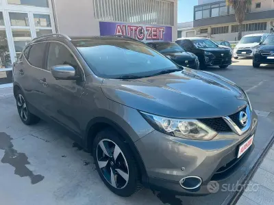 Usata Nissan Qashqai Tekna 110 CV (80 kW) 2017 Grigio SUV