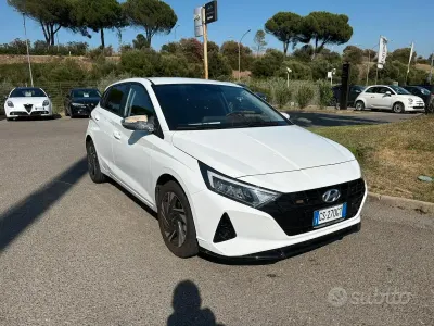 Usata Hyundai i20 84 CV (61 kW) 2023 Bianco Utilitaria