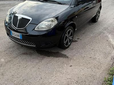 Gebraucht Lancia Ypsilon 60 PS (44 kW) 2007 Schwarz Kleinwagen