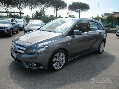 Usata Mercedes B180 Executive 110 CV (80 kW) 2012 Nero Utilitaria