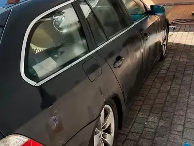 Usata BMW 525 177 CV (130 kW) 2005 Nero Station wagon