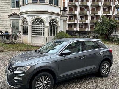 Begagnad VW T-Roc Business 150 HK (110 kW) 2020 Grå SUV