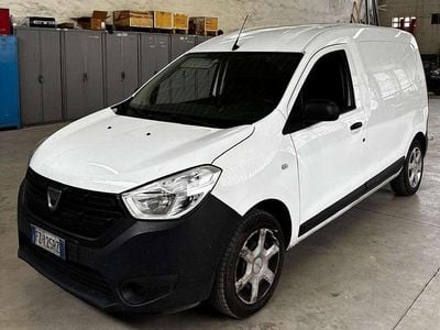 Usata Dacia Dokker Essentiel 75 CV (55 kW) 2019 Bianco Monovolume