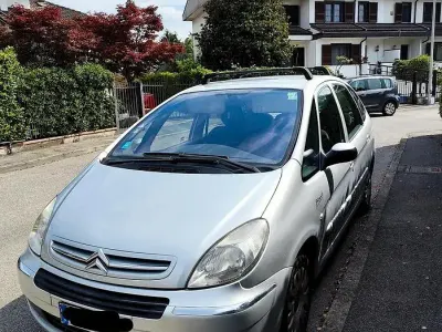 Usata Citroën Xsara 109 CV (80 kW) 2007 Grigio Monovolume