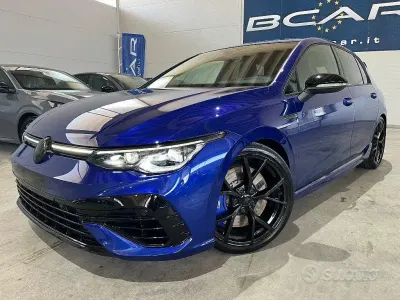 Usata VW Golf VIII R 320 CV (235 kW) 2021 Blu Berlina