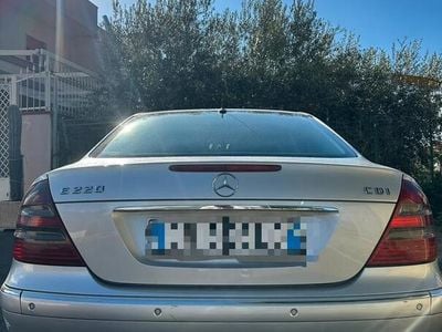 Mercedes E220