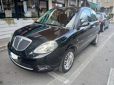 Usata Lancia Ypsilon 69 CV (50 kW) 2009 Nero Utilitaria