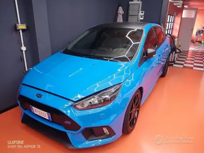 Usado Ford Focus RS 350 HP (257 kW) 2019 Azul Sedan