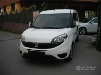 Käytetty Fiat Doblò 95 HP (69 kW) 2019 Valkoinen Tila-auto