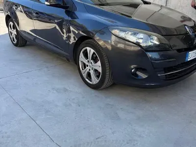 Usata Renault Mégane GrandTour GT 110 CV (80 kW) 2011 Grigio Station wagon