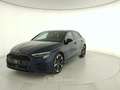 Usata Audi A3 S-Line 190 CV (139 kW) 2023 Blu Berlina