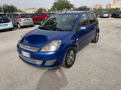 Usata Ford Fiesta 2007 Blu Berlina