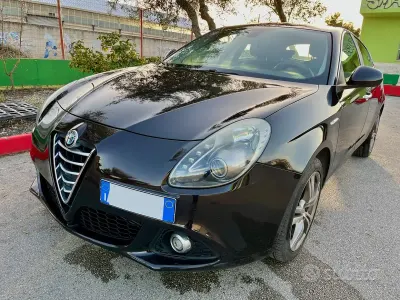 Usata Alfa Romeo Giulietta Distinctive 105 CV (77 kW) 2013 Nero Utilitaria