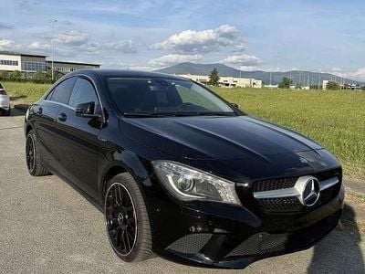 Usata Mercedes CLA200 Business 136 CV (100 kW) 2015 Berlina