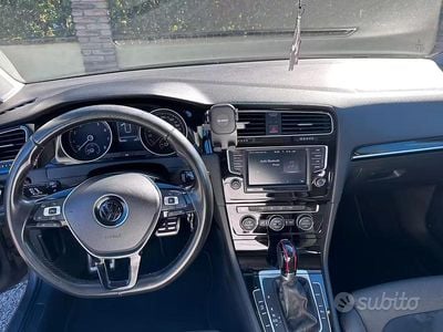 Brugt VW Golf VII Highline 110 HK (80 kW) 2017 Grå Sedan