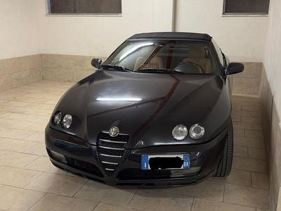 Usata Alfa Romeo Spider 150 CV (110 kW) 1996 Nero Cabrio