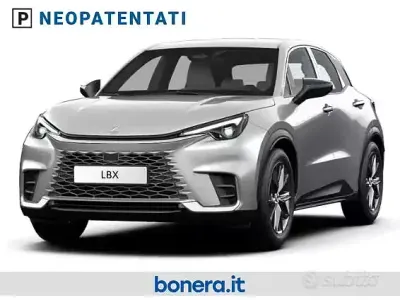 Nuova Lexus LBX 91 CV (66 kW) 2026 Bianco SUV