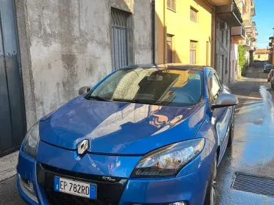 Usata Renault Mégane GT Line GT-Line 131 CV (96 kW) 2014 Bluazzurro Coupé