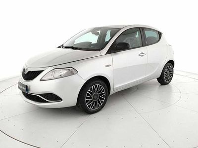 Grigio Usata 2017 Lancia Ypsilon Gold Utilitaria | 8500 € (Buon prezzo)