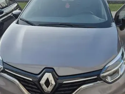 Usata Renault Captur 90 CV (66 kW) 2018 Grigio SUV