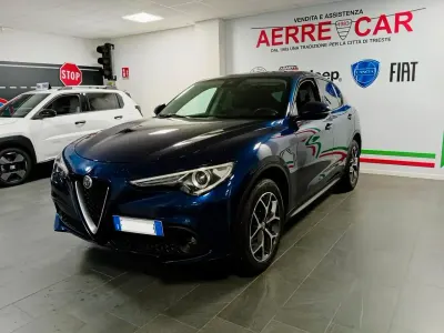 Brugt Alfa Romeo Stelvio Executive 209 HK (153 kW) 2019 Blå SUV