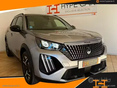 Usata Peugeot 2008 Allure 131 CV (96 kW) 2024 Grigio SUV