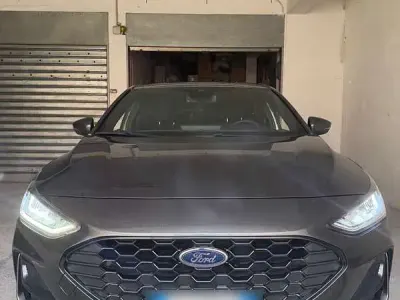 Usata Ford Focus ST-Line X 120 CV (88 kW) 2023 Grigio Berlina