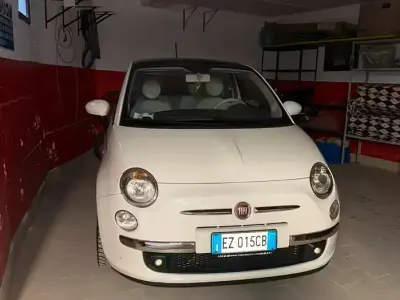 Używany Fiat 500 95 KM (69 kW) 2015 Biały Sedan/Limuzyna