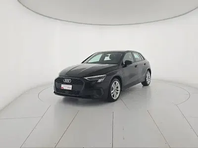 Usata Audi A3 Business 204 CV (150 kW) 2022 Nero mythos metallizzato Berlina