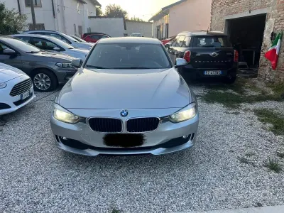 Usata BMW 318 143 CV (105 kW) 2015 Grigio Station wagon