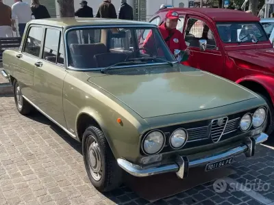 Usata Alfa Romeo 1750 120 CV (88 kW) 1970 Verde Berlina