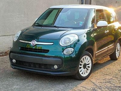Begagnad Fiat 500L Living 105 HK (77 kW) 2015 Grön Minibuss