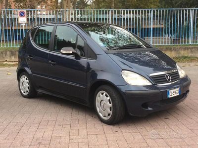 Mercedes A200
