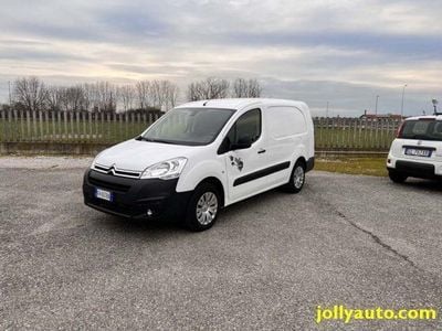 Usata Citroën Berlingo 49 kW (67 CV) 2019 Bianco / pastello Monovolume