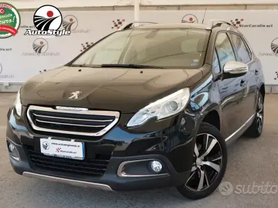Usata Peugeot 2008 Allure 120 CV (88 kW) 2016 Nero SUV