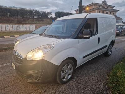 Usata Opel Combo S 104 CV (76 kW) 2016 Bianco Monovolume