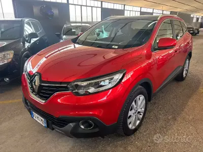Usado Renault Kadjar Intens 131 CV (96 kW) 2016 Rojo SUV