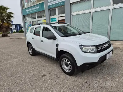 Occasion Dacia Duster Essentiel 101 ch (74 kW) 2023 Blanc SUV