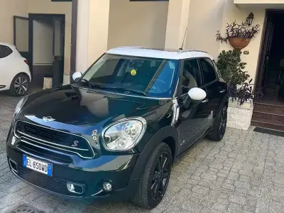 Usata Mini Countryman 143 CV (105 kW) 2011 Nero SUV