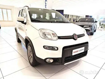 Usata Fiat Panda 4x4 86 CV (63 kW) 2013 Bianco Utilitaria
