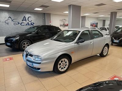 Usata Alfa Romeo 156 154 CV (113 kW) 1999 Argento Berlina
