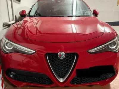 Usata Alfa Romeo Stelvio Executive 190 CV (139 kW) 2019 Rosso SUV