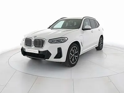 Usata BMW X3 M Sport 184 CV (135 kW) 2023 Alpin white SUV