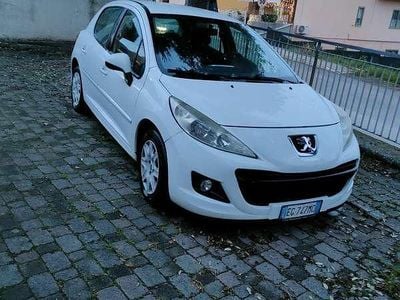 Usata Peugeot 207 Business-Line 68 CV (50 kW) 2011 Berlina