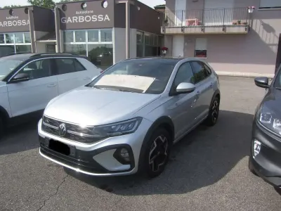 Usata VW Taigo R-line 116 CV (85 kW) 2025 Argento SUV